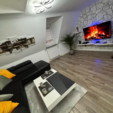 Moderne Deluxe 3-Zi Eigentums- Maisonette-Wohnung Ibm Bertrandt Mercedes Ehningen Exterior foto