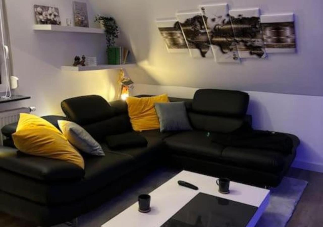Apartment Moderne Deluxe 3-zi Eigentums- Maisonette-wohnung Ibm Bertrandt Mercedes