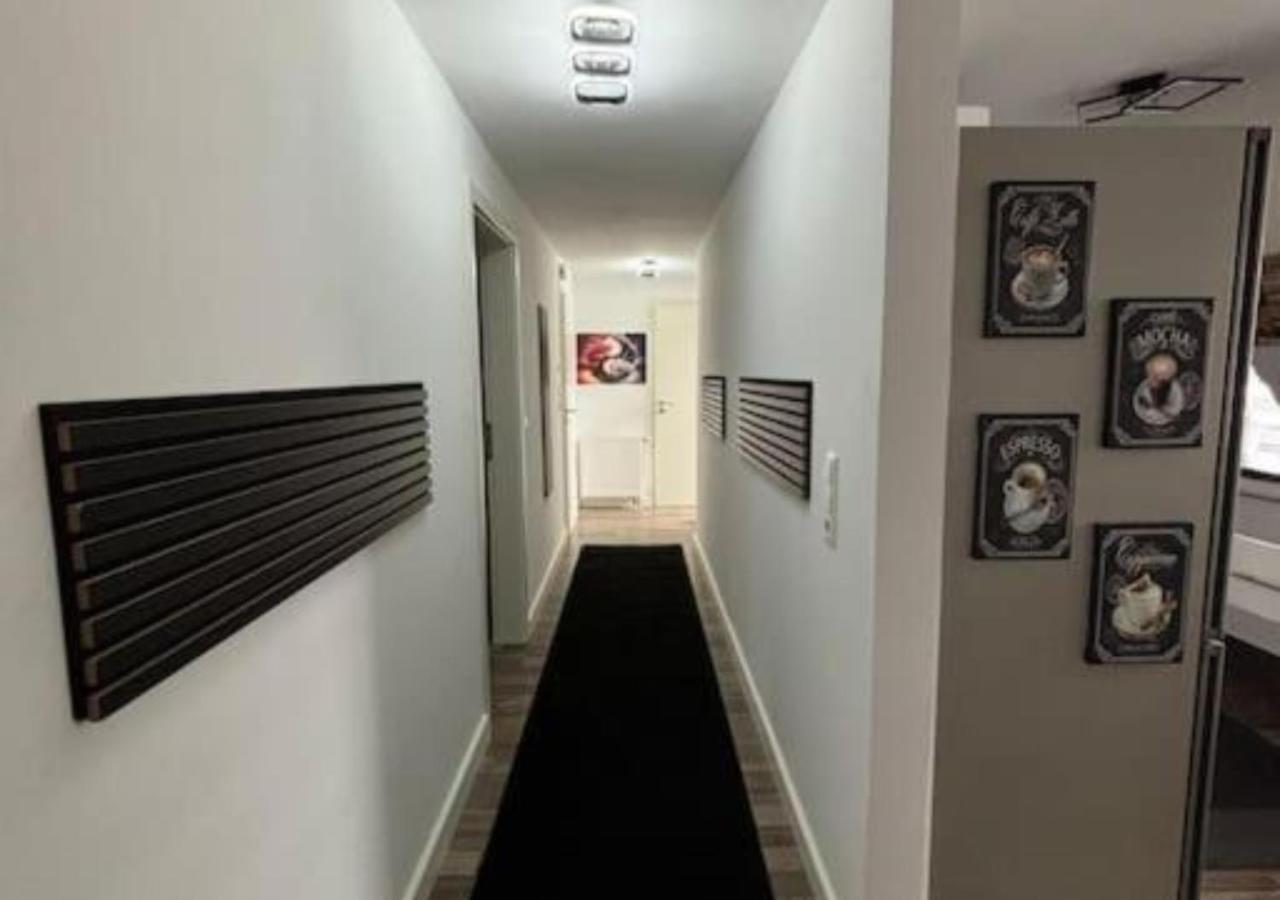 Moderne Deluxe 3-zi Eigentums- Maisonette-wohnung Ibm Bertrandt Mercedes *