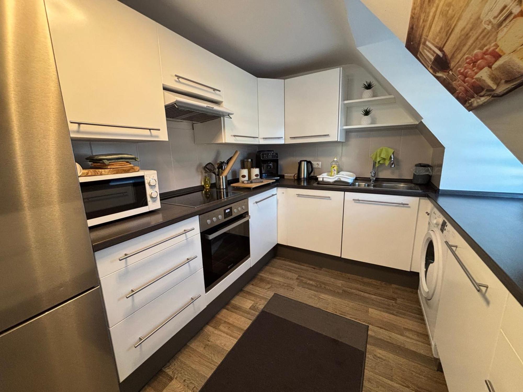Moderne Deluxe 3-zi Eigentums- Maisonette-wohnung Ibm Bertrandt Mercedes