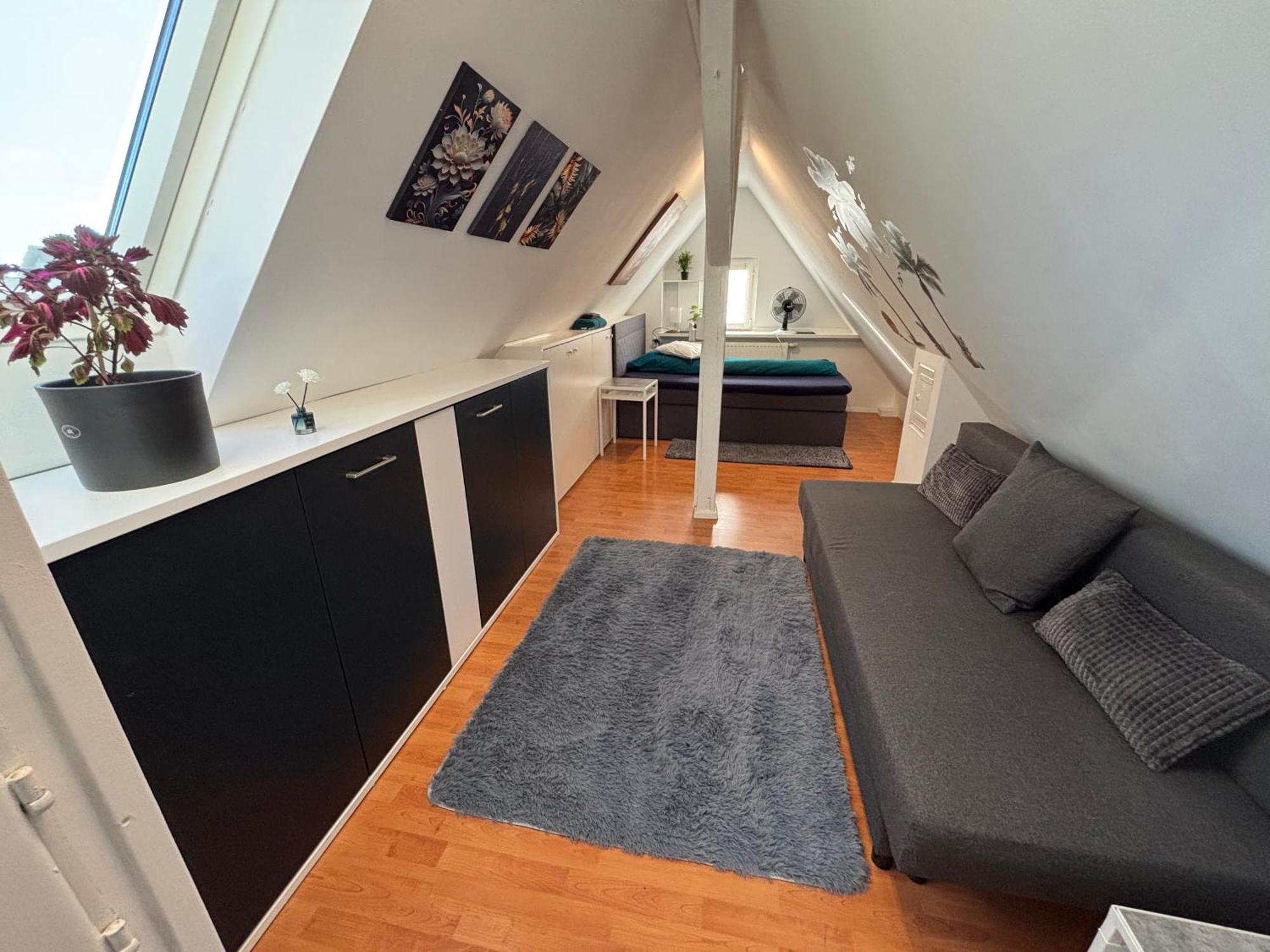 Moderne Deluxe 3-zi Eigentums- Maisonette-wohnung Ibm Bertrandt Mercedes * Ehningen
